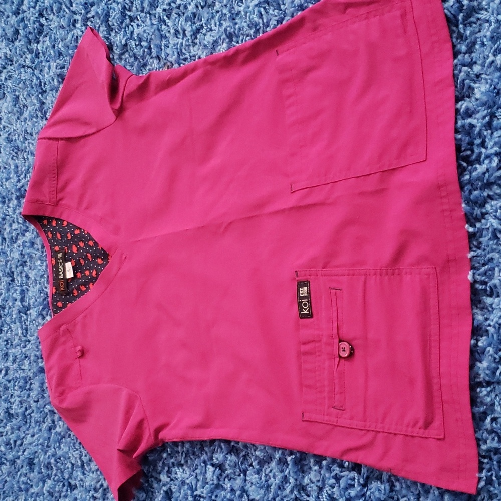 Small Scrub top